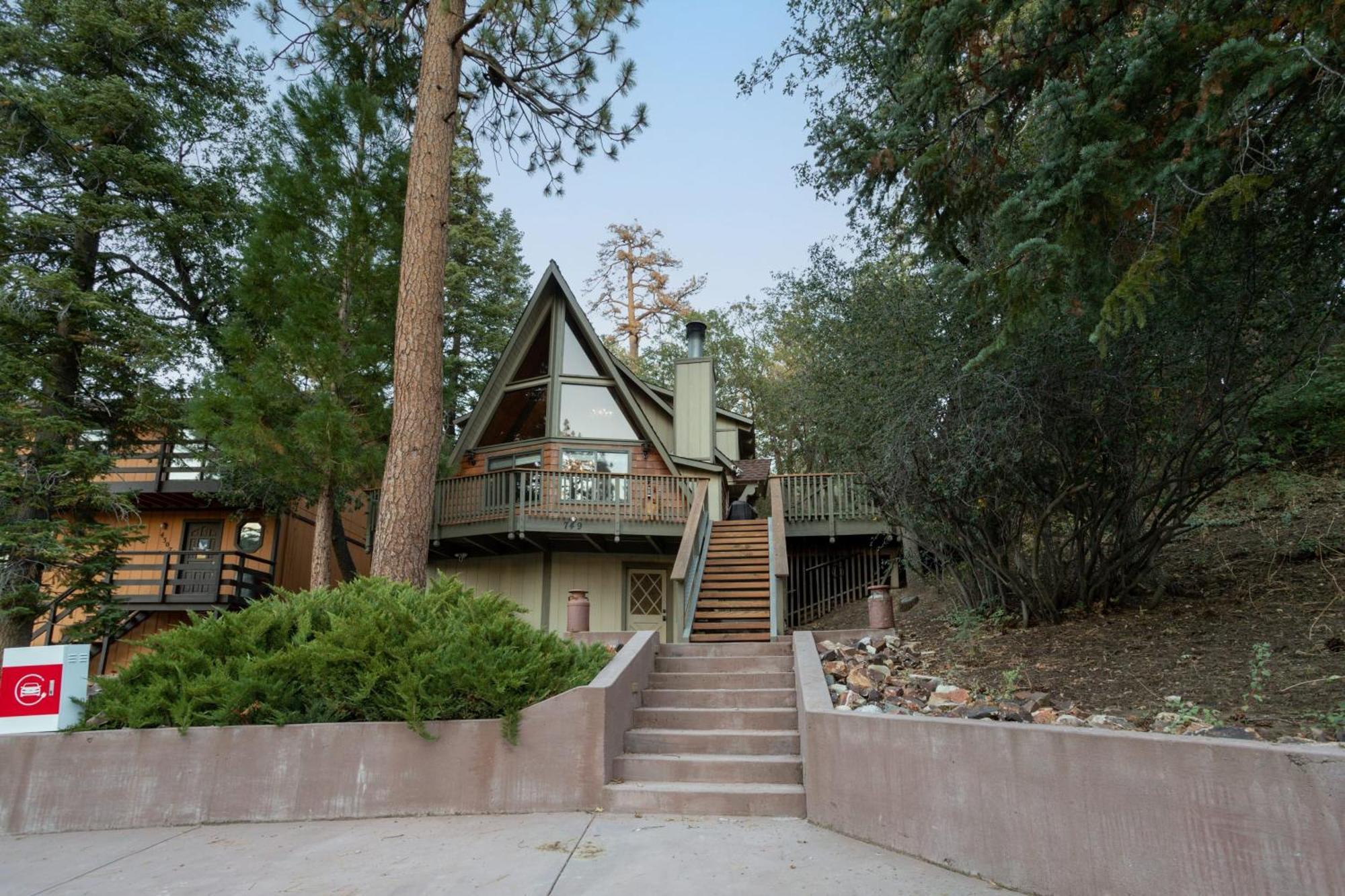 Bear'S Lair By Avantstay 3Mins From Bear Mountain Ski Resort ビッグ・ベアー・レイク エクステリア 写真
